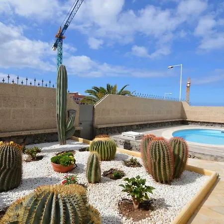 Villa Mariposa With Private Pool, Cactus Garden, Bbq & Wifi - Suitable For Families By Holidayshome Villa Costa Adeje (Tenerife)